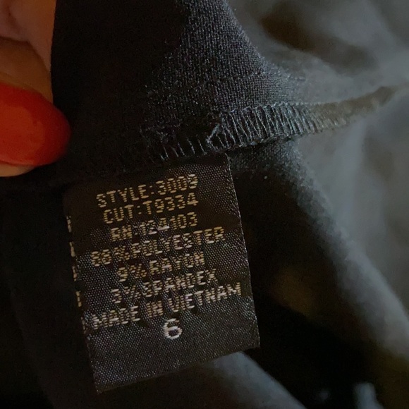 Black formal dress size 6 - Picture 16 of 16